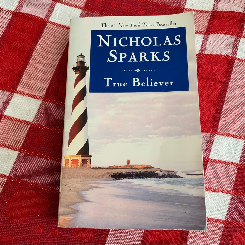 True Believer Paperback Book by Nicholas Sparks